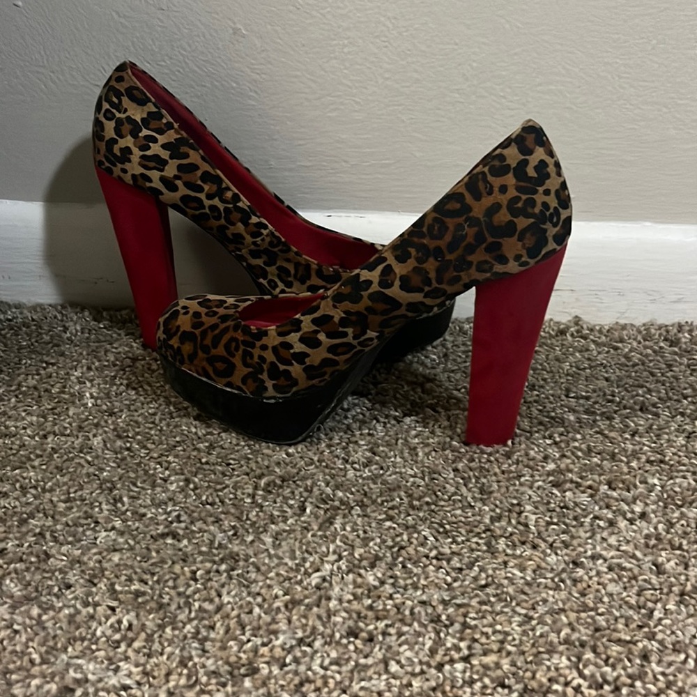 Stilettos pumps